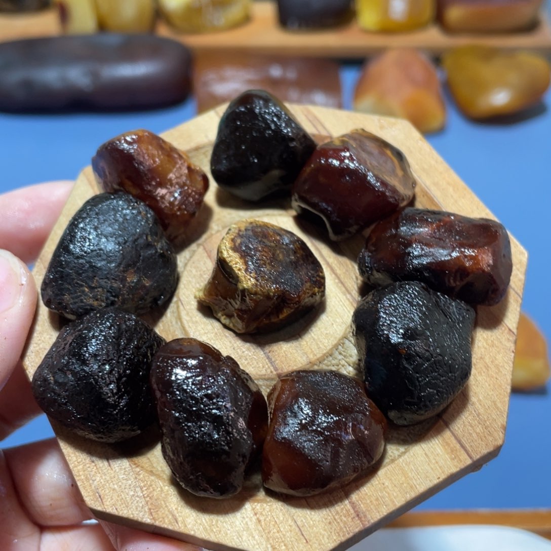 定制蜜蜡未镶嵌焦皮手串