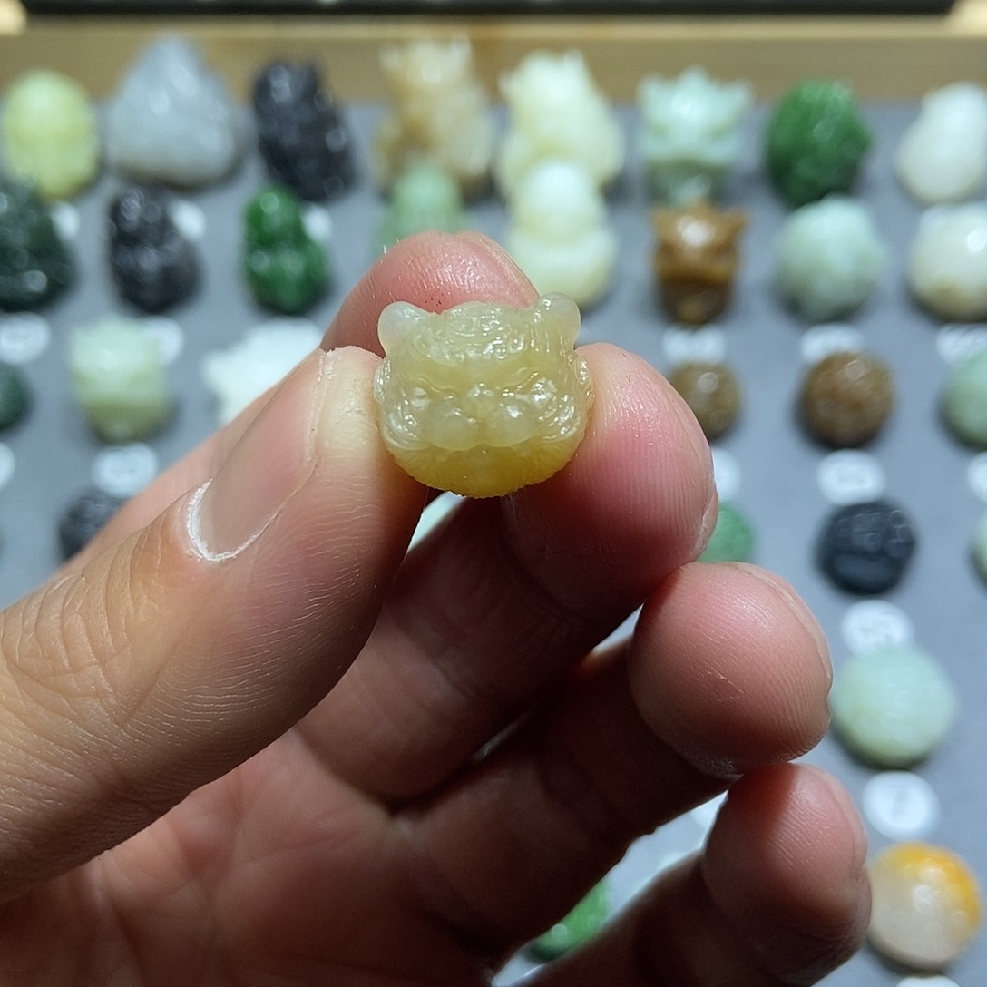 和田玉颈饰未镶嵌菜***睡定制