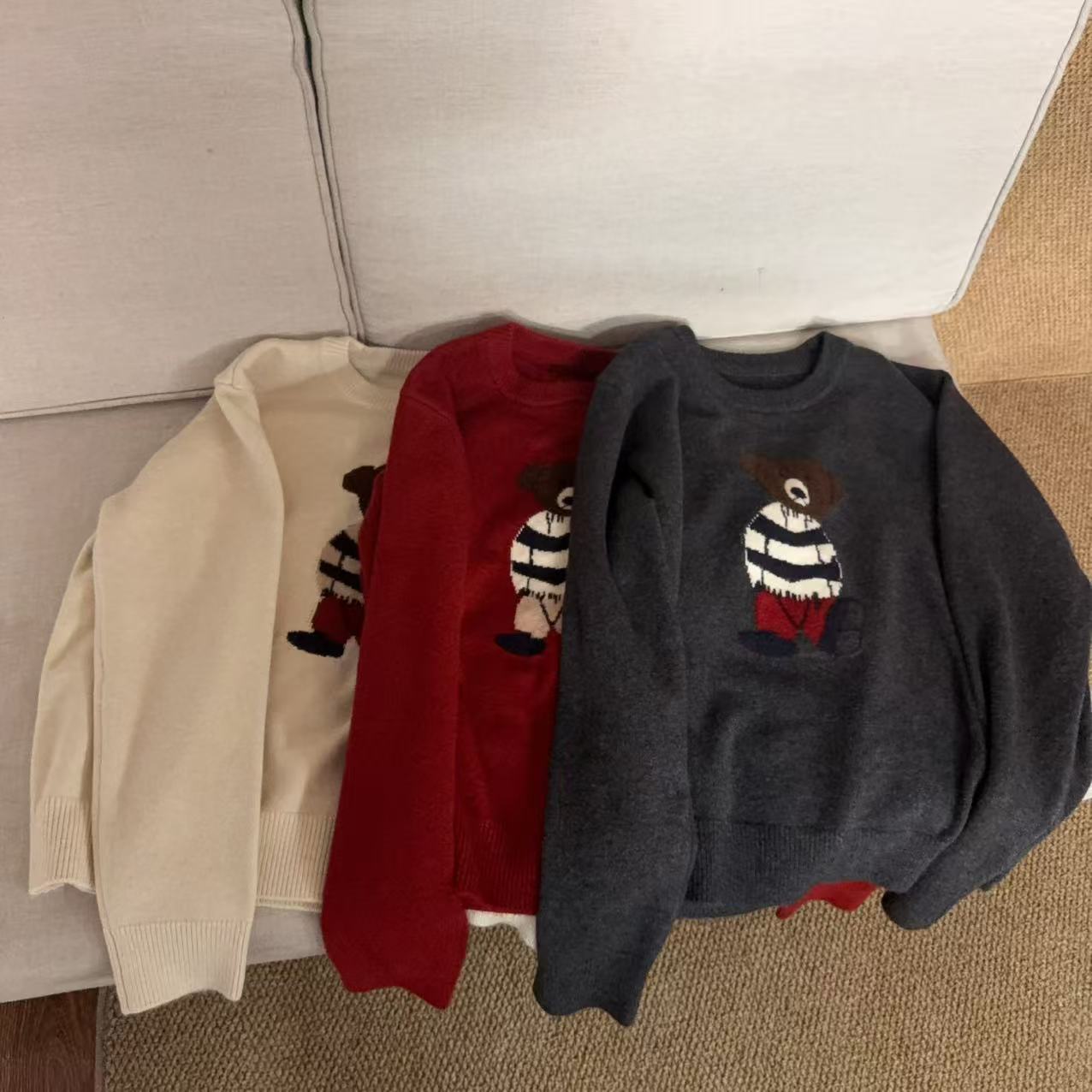 百搭慵懒风卡通套头针织毛衣