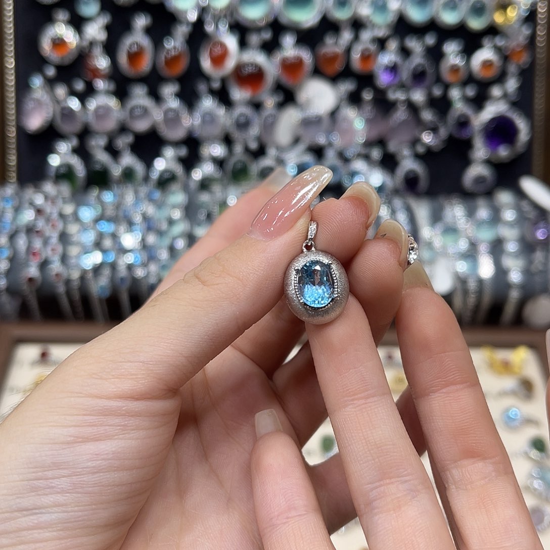 银S925镶嵌蛇纹石玉戒指