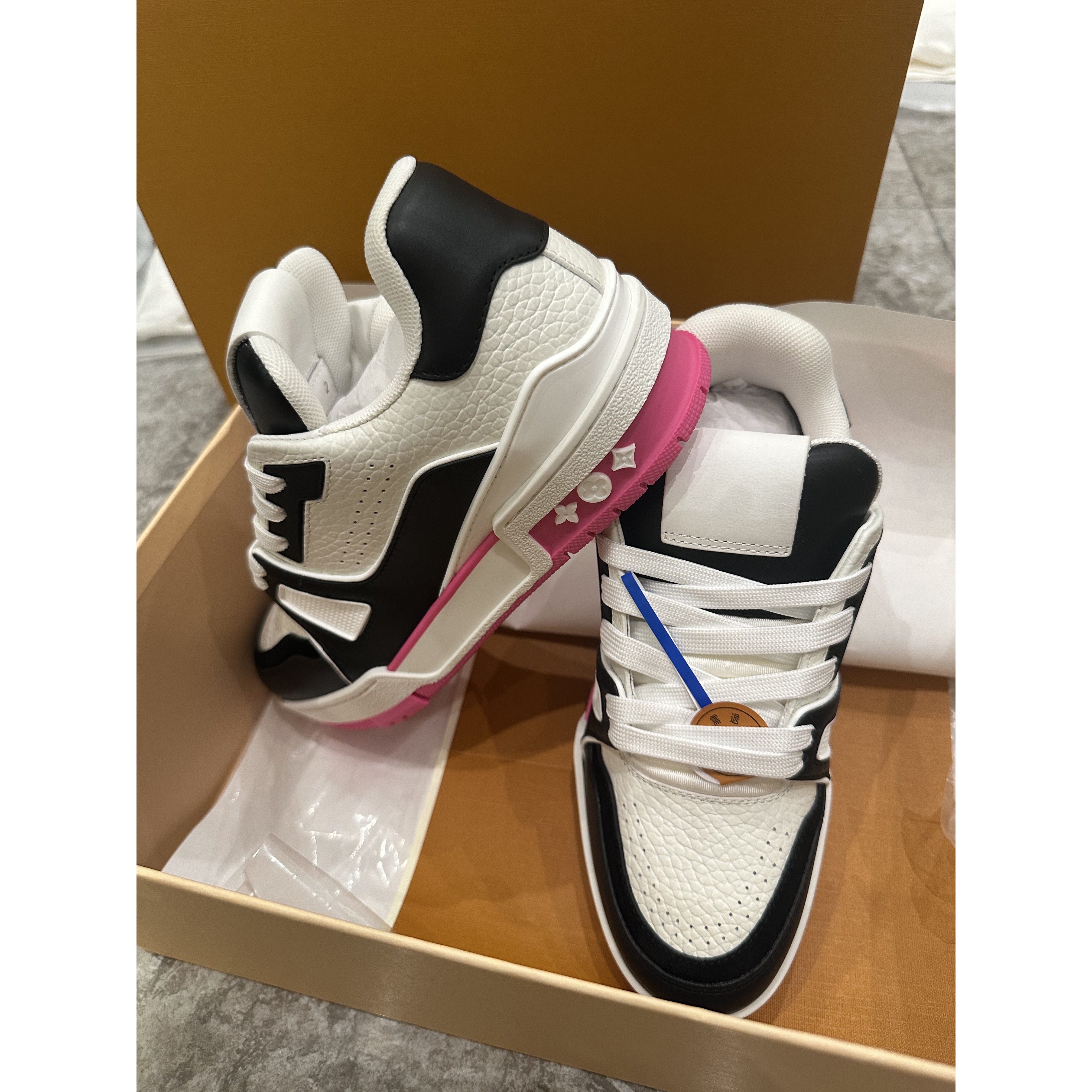 2025春夏新款 路灯女士潮鞋休闲鞋板鞋（D02VL502XZ）