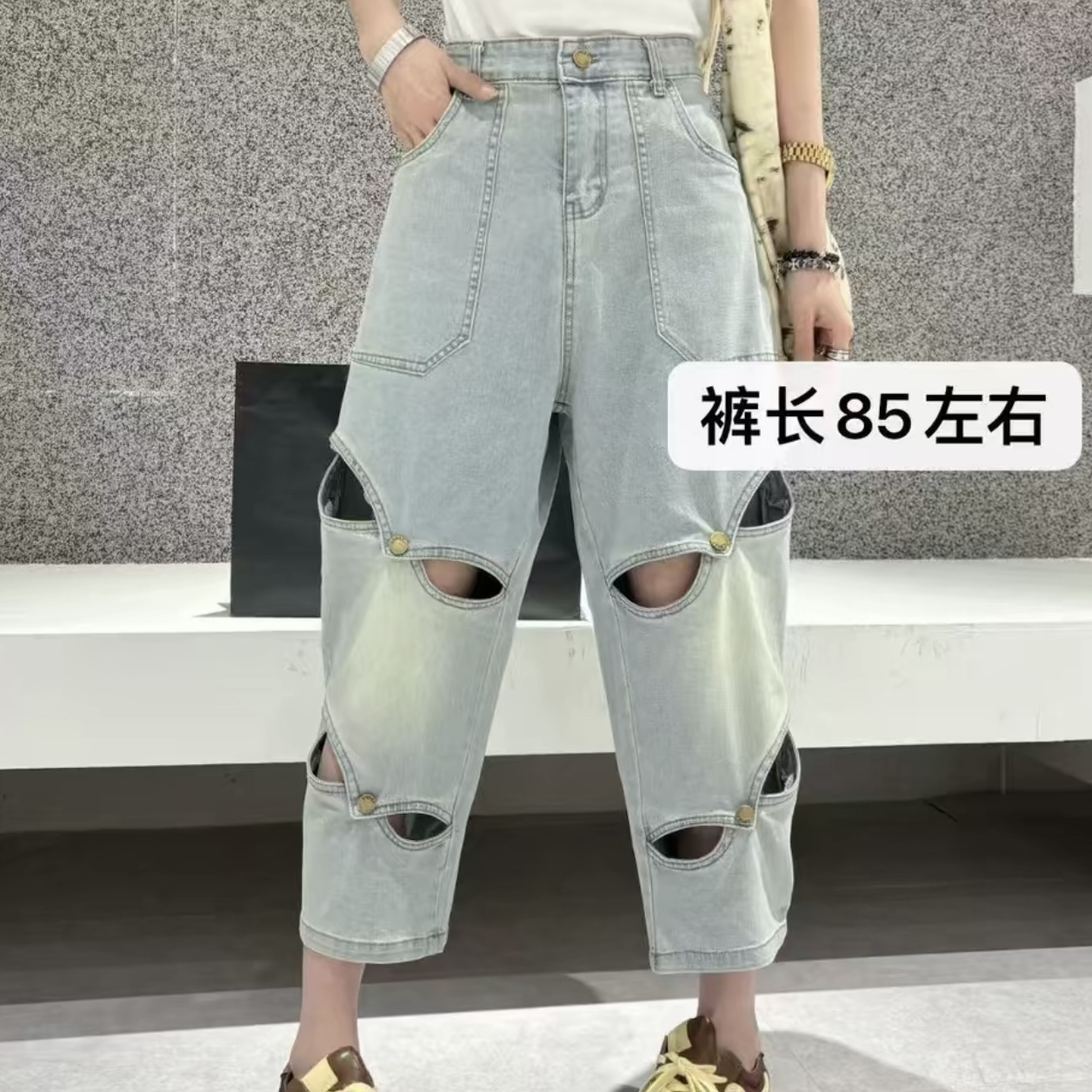 早春新款洋气大码高腰休闲重工钉扣镂空立体大兜休闲牛仔裤