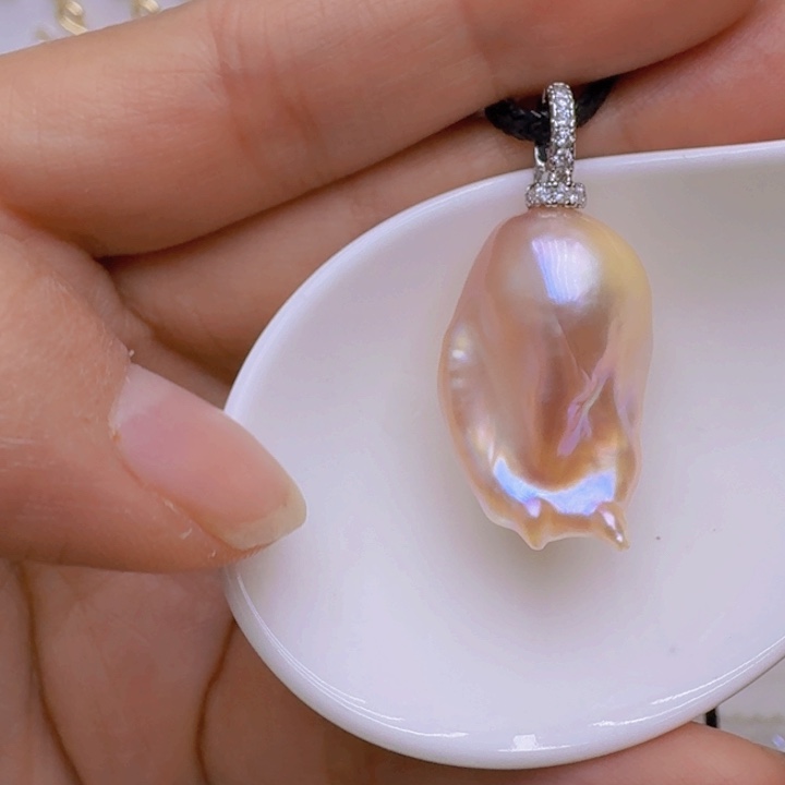 未镶嵌颈饰淡水珍珠