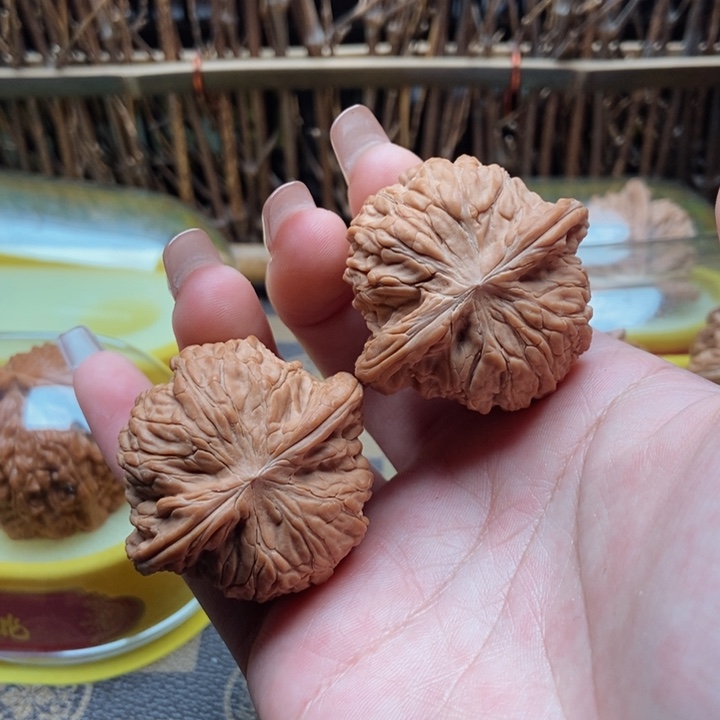 文玩核桃吊坠山地磨41全品白茬