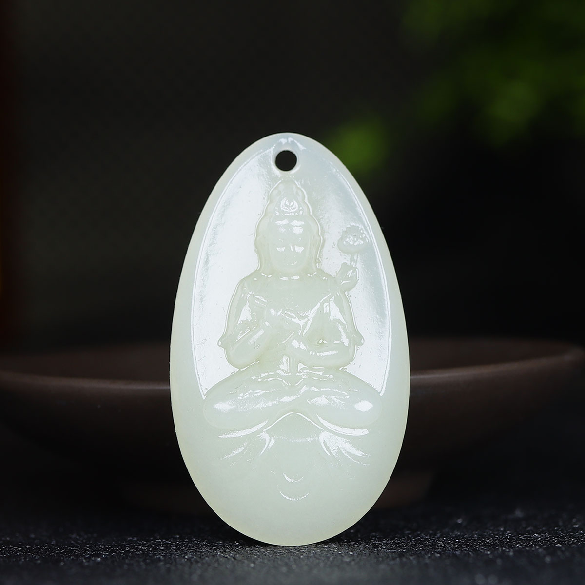 1205124和田玉观音牌子