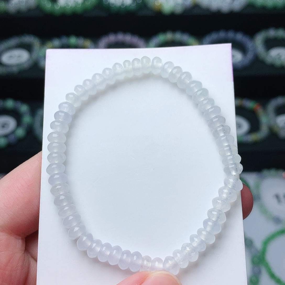 翡翠手链未镶嵌翡翠