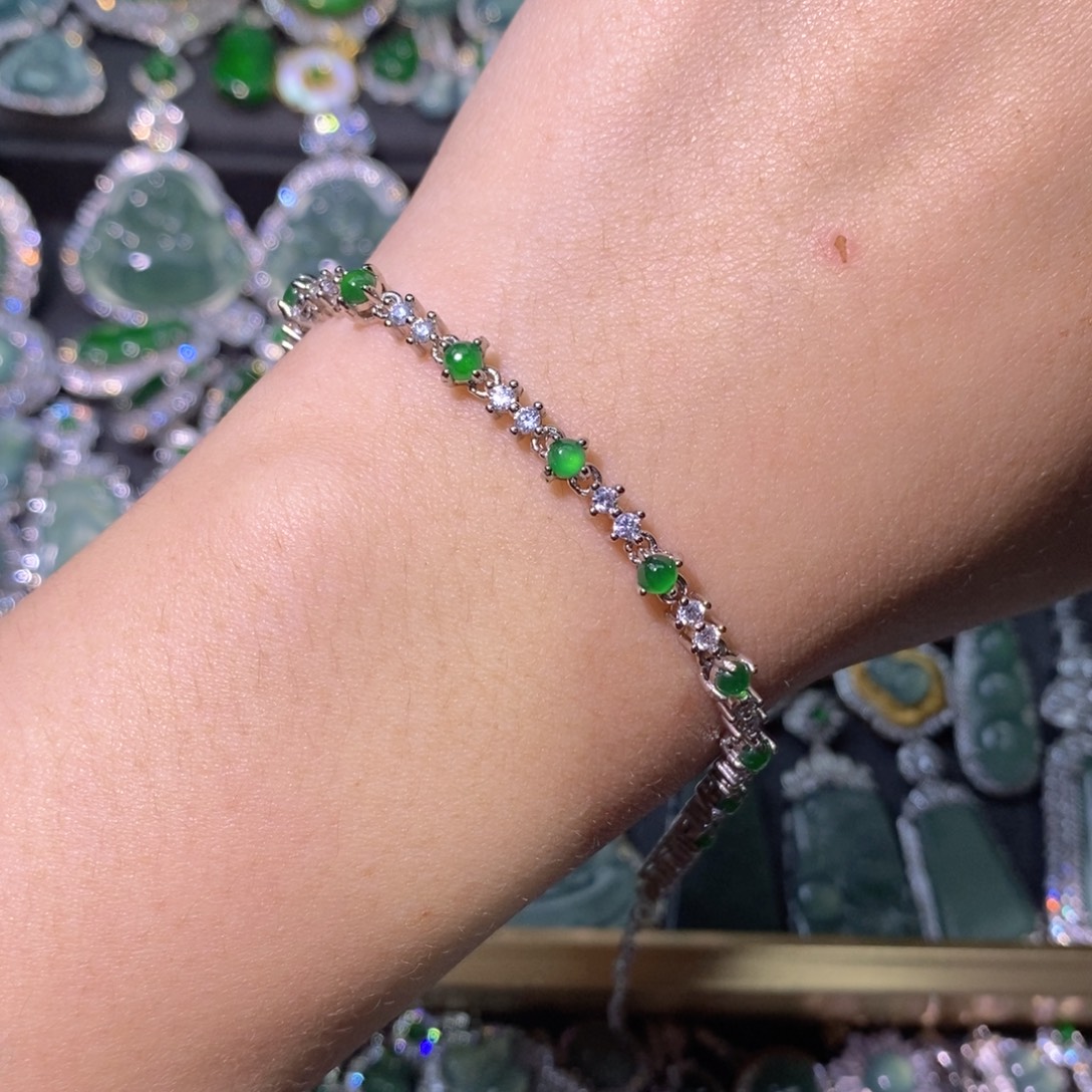 翡翠未镶嵌颈饰天然