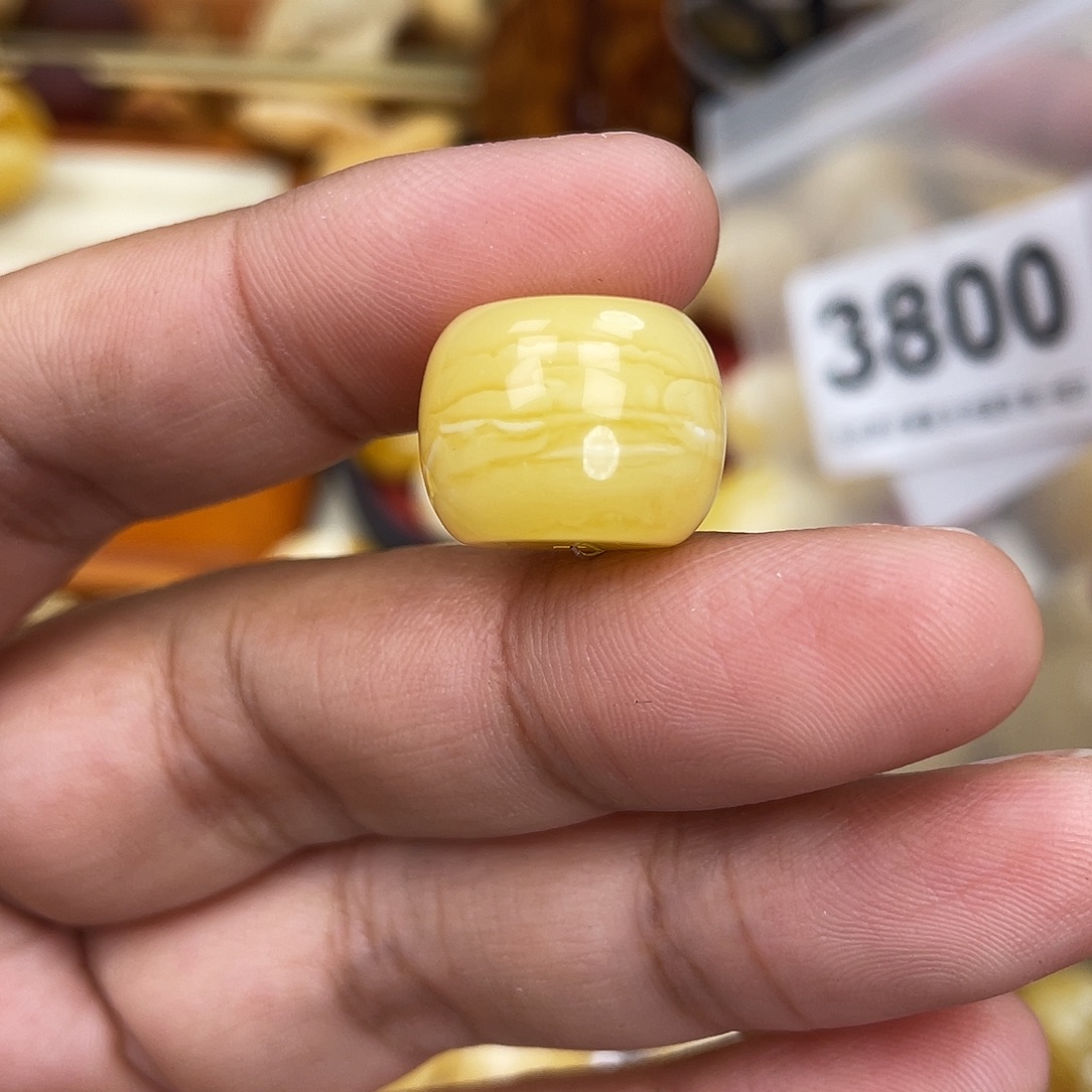 蜜蜡未镶嵌珠宝奇石16.6x12.6