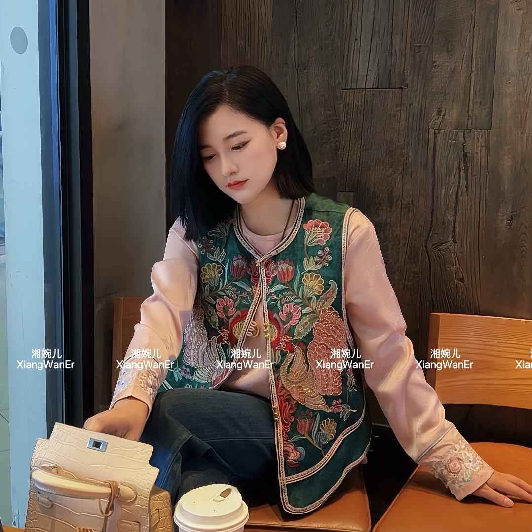 2025秋季新款『钉珠雀』新中式国风圆领精致百搭高级刺绣款马甲女
