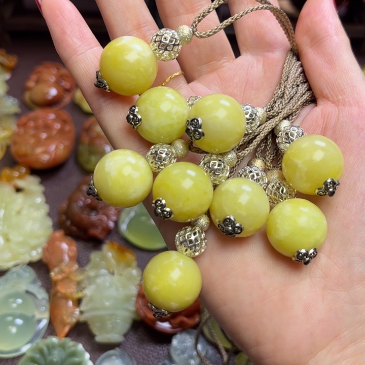 蛇纹石玉吊坠(赠链)未镶嵌