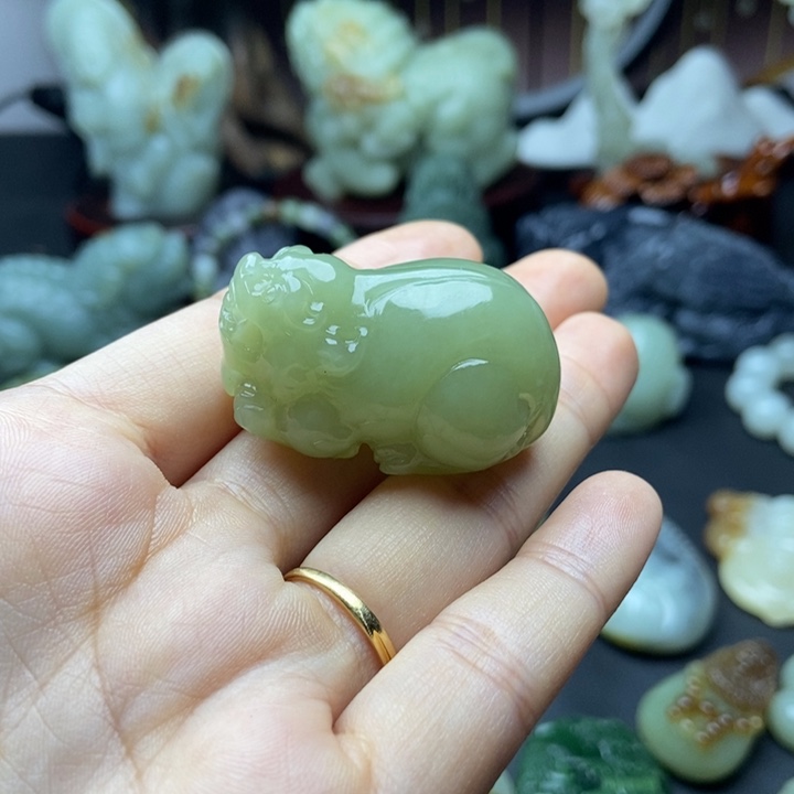 未镶嵌和田玉挂件