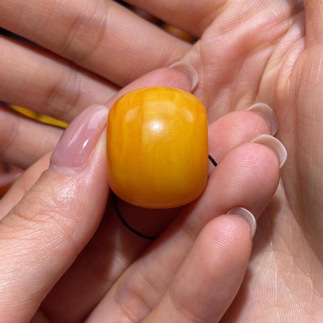 【闪购商品】琥珀裸石未镶嵌墩子