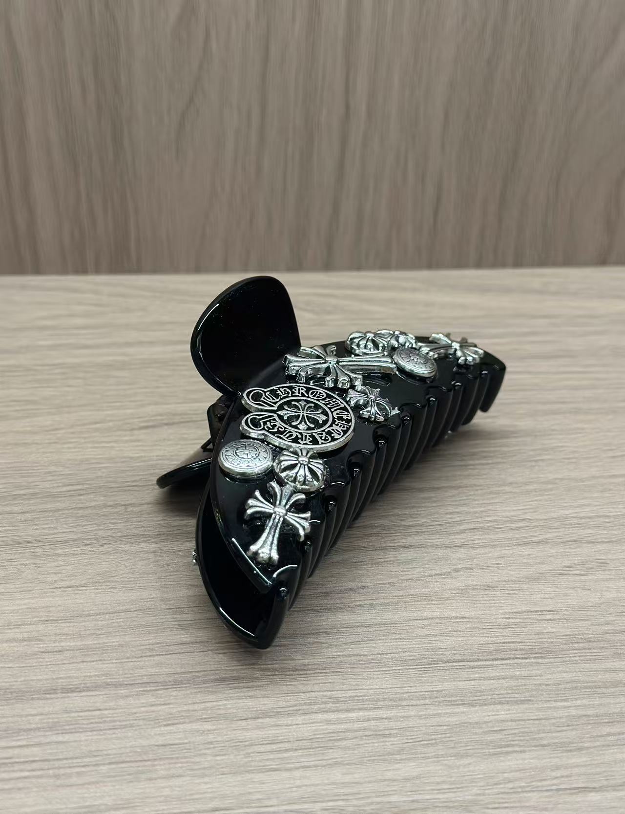 F8103 十字架满标元宝抓夹