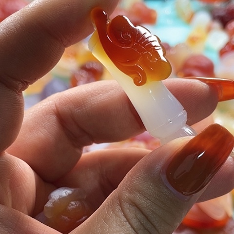 未镶嵌颈饰玛瑙/玉髓梅*子