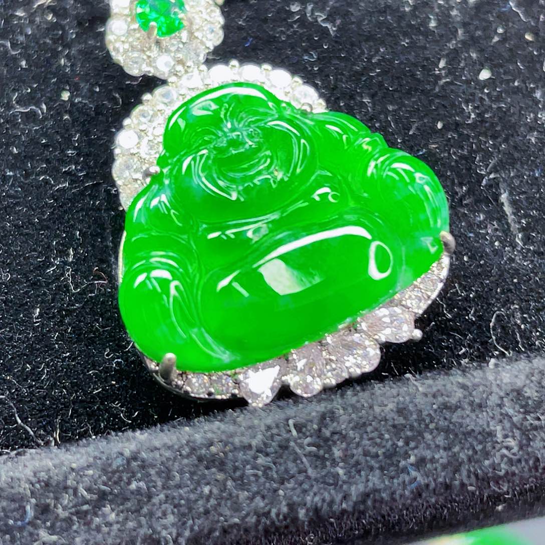 翡翠未镶嵌颈饰348