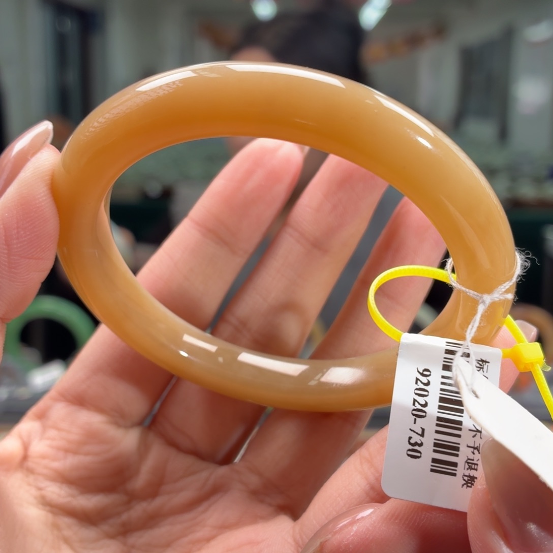 和田玉未镶嵌手镯5455