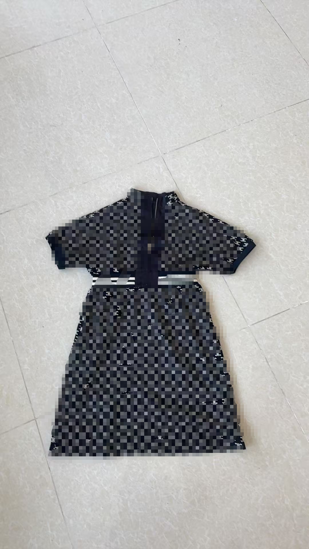 252哈哈服装no退换