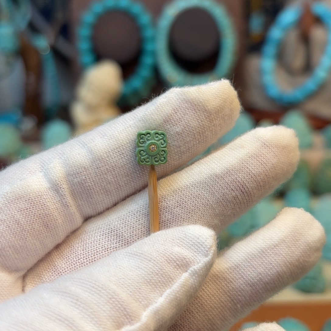 绿松石配饰未镶嵌