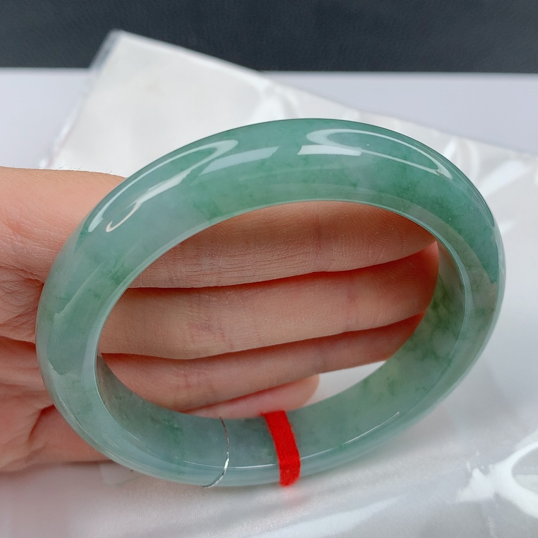 翡翠手镯未镶嵌56.8正圈