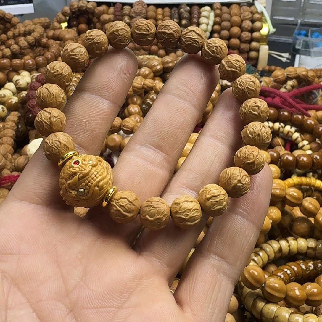 ꧁***꧂猴头核桃吊坠微瑕毒液