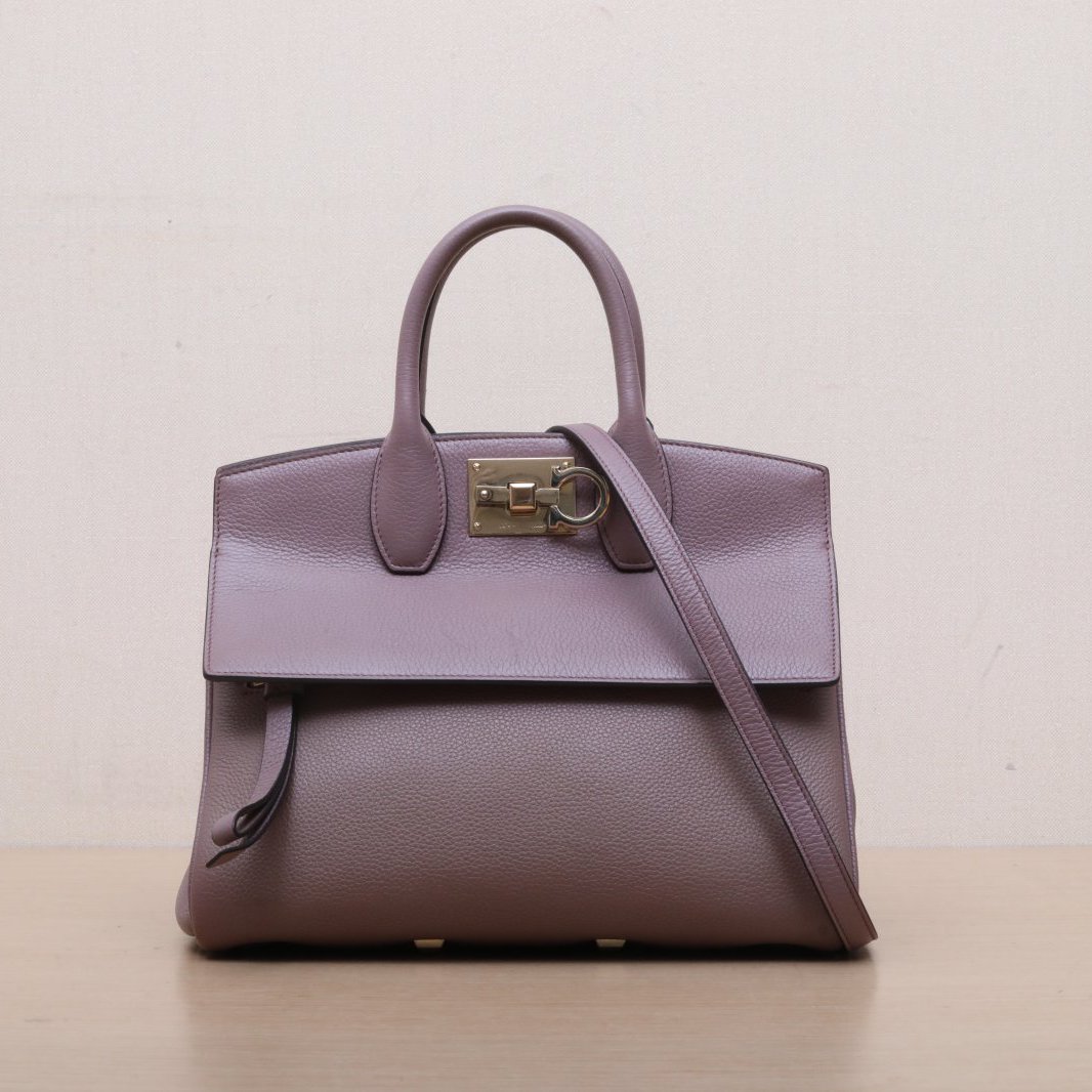 95新  【黑黑】 紫色 皮革C 金扣 经典锁扣 手提包P225276688