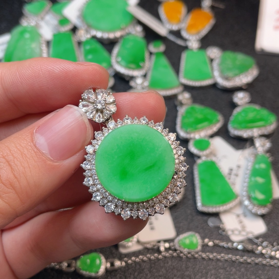 翡翠吊坠(不含链)银S925镶嵌