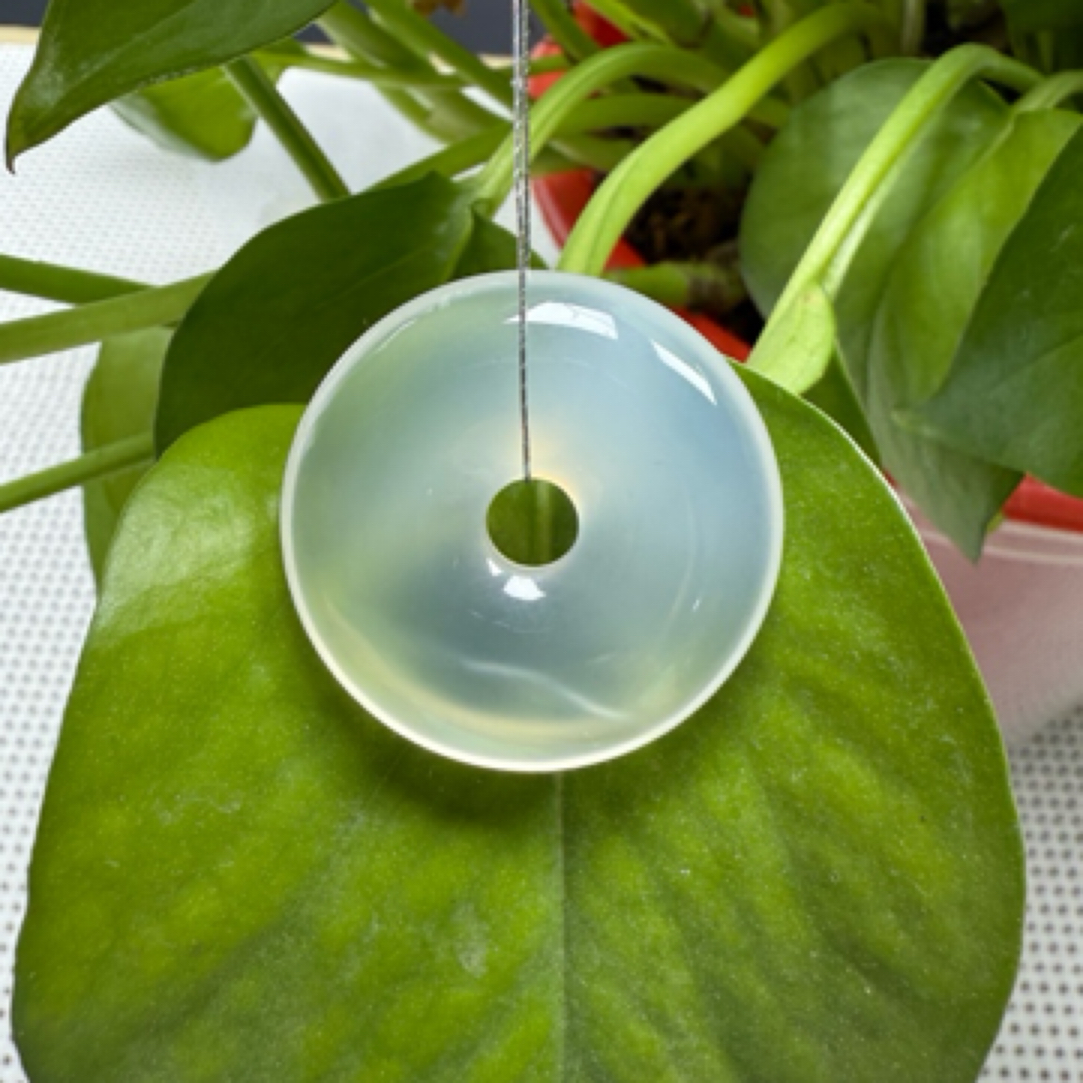 天然玛瑙玉髓平安扣玉石时尚百搭挂件 多样性发1件 尺寸29.5-7.4