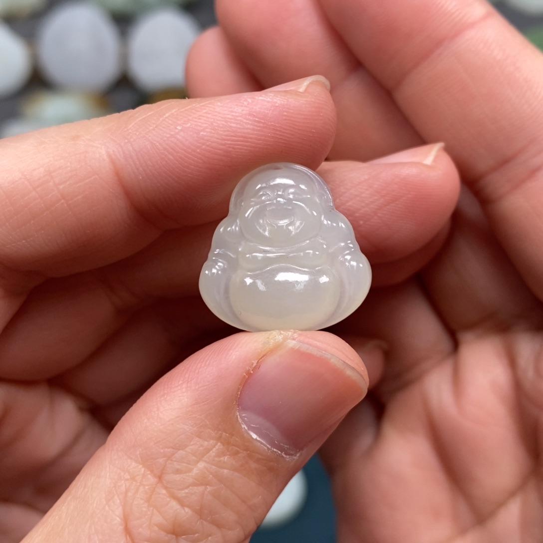 和田玉颈饰未镶嵌佛公