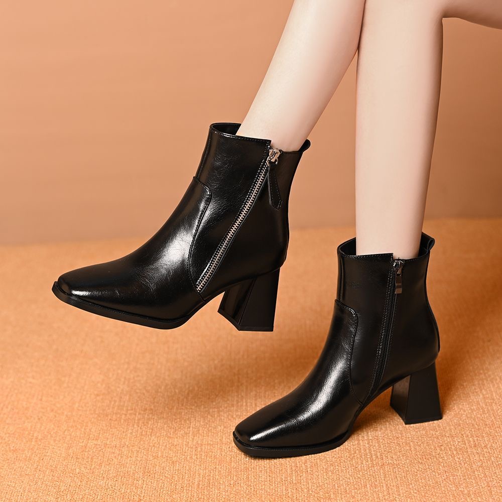 啄木鸟方头粗跟双拉链高跟短靴女2025秋冬新款时尚百搭时装靴短筒