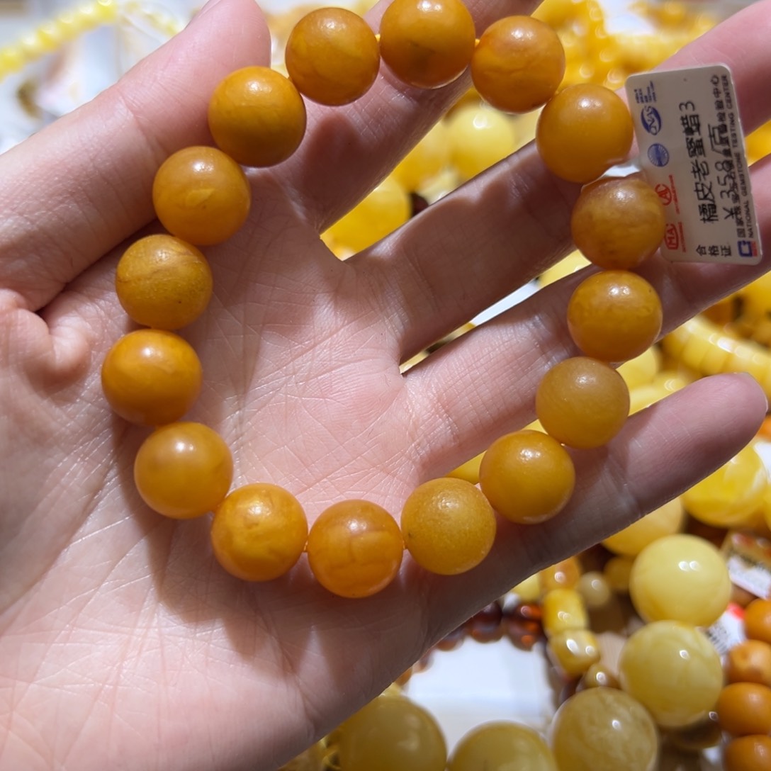 琥珀珠宝奇石未镶嵌