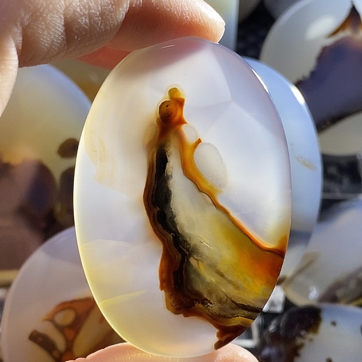 未镶嵌颈饰玛瑙/玉髓大***影