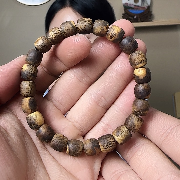 沉香手串半***景0.9鼓珠单圈白棋