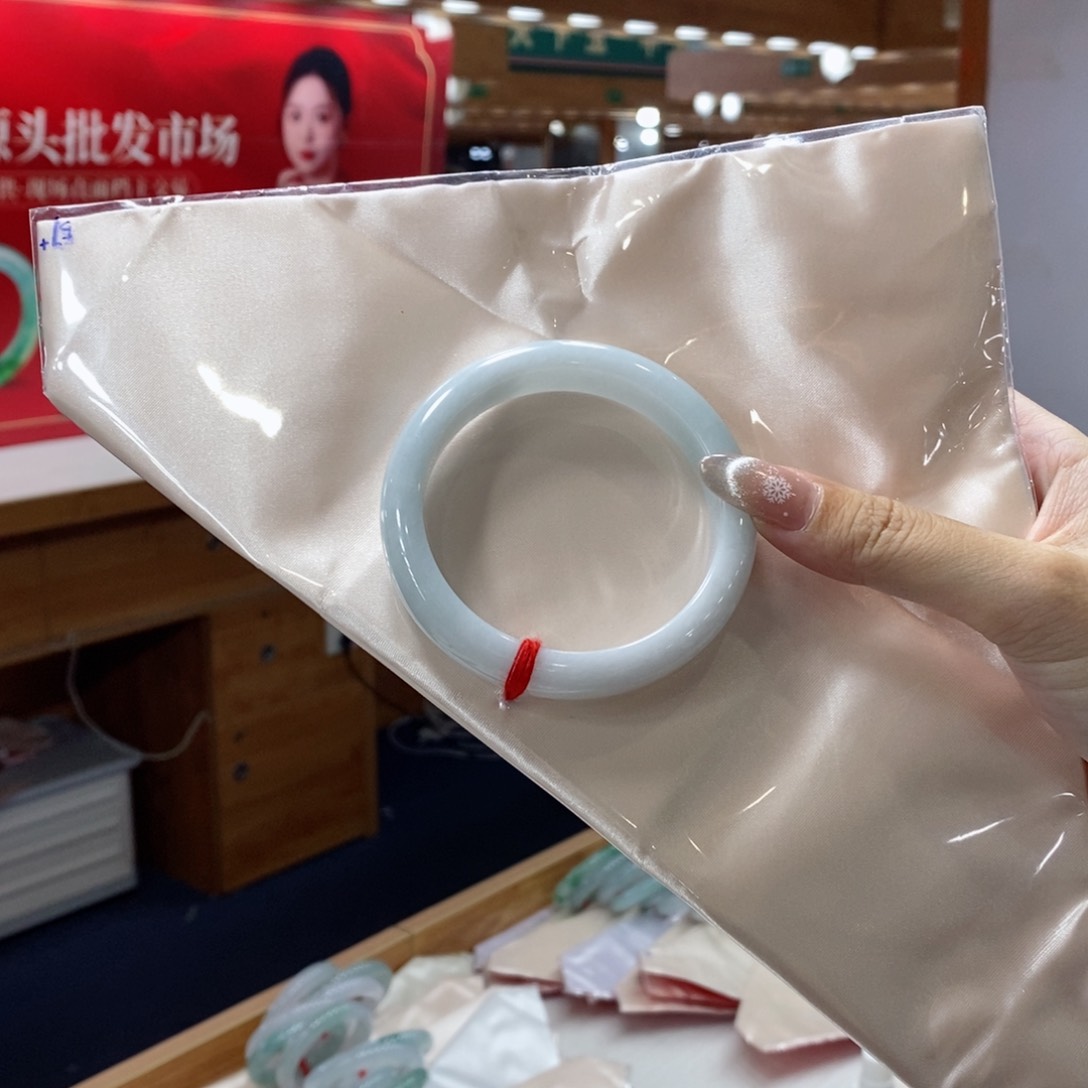 未镶嵌手镯翡翠E**o翡翠
