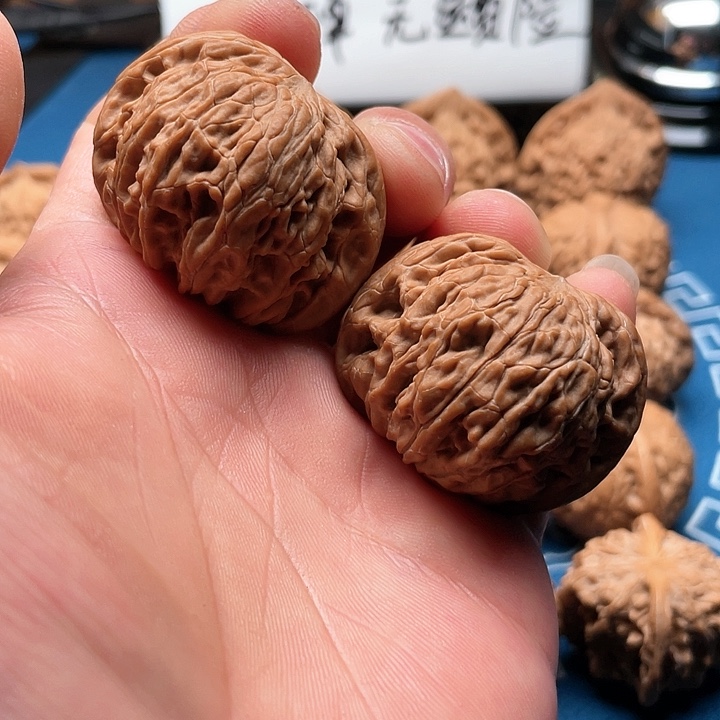 文玩核桃吊坠磨盘