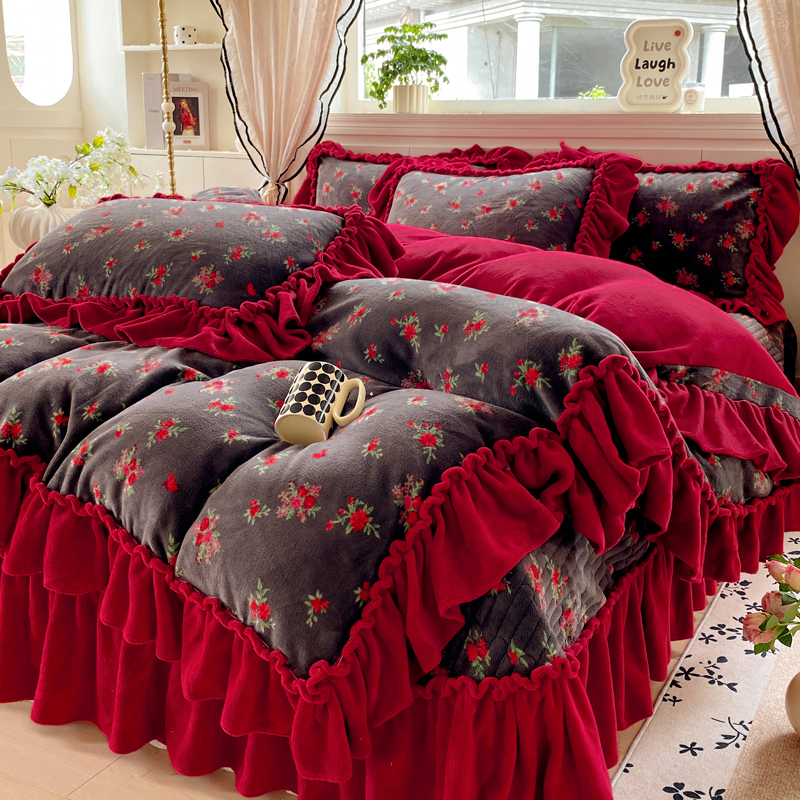 高端花边款牛奶绒四件套床盖床裙款新款加厚加绒床盖被套床上用品