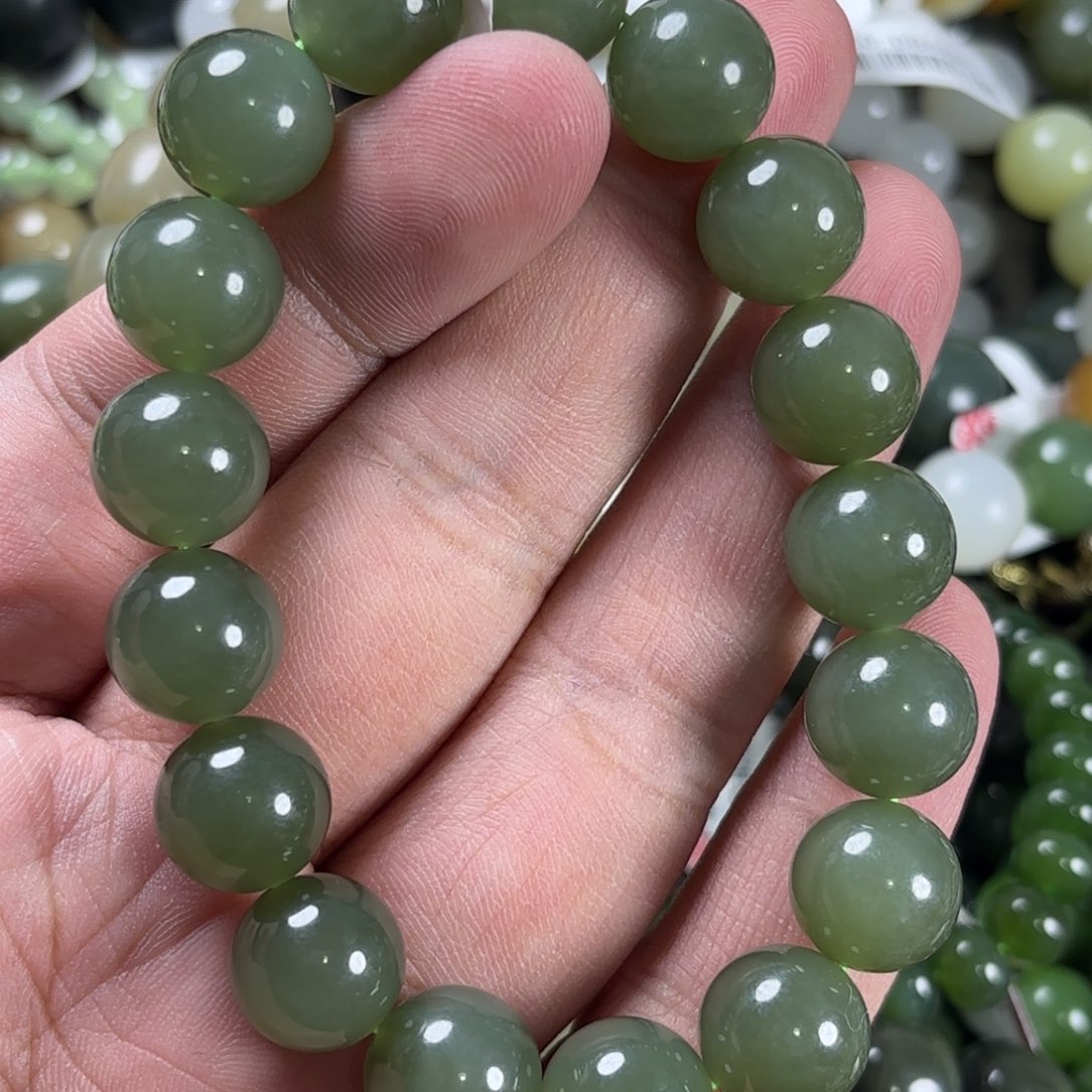 未镶嵌和田玉手链W39