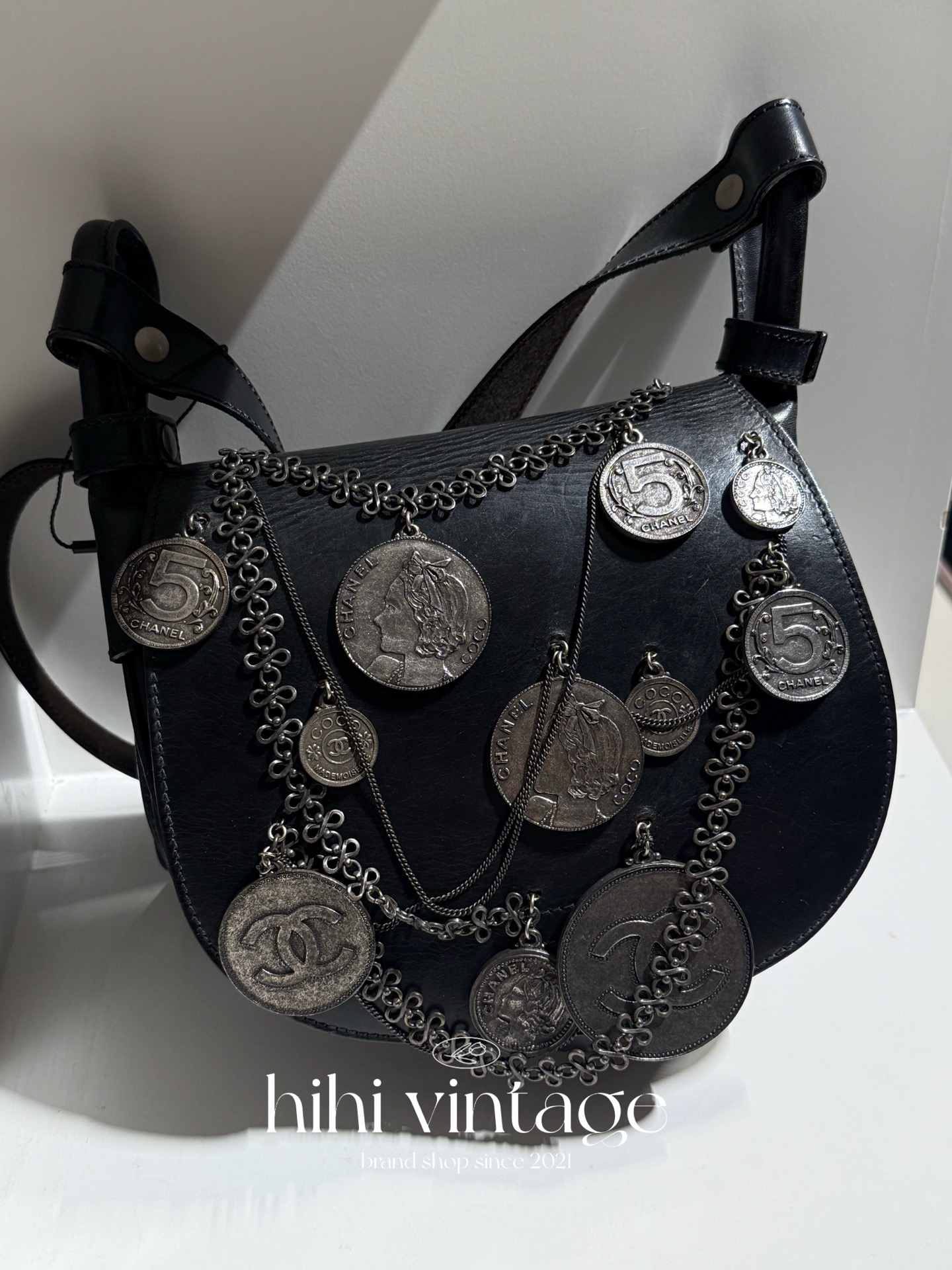 95新 Chanel/香奈儿 HIHI/马鞍金币光面单肩包8开/14362691