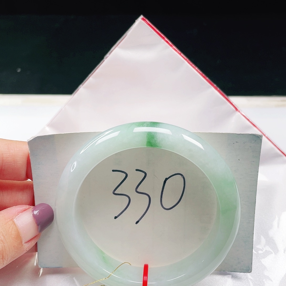 翡翠未镶嵌手镯缅甸翡翠54+