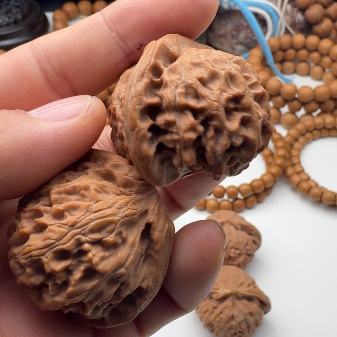 猴头核桃手串大核桃一对