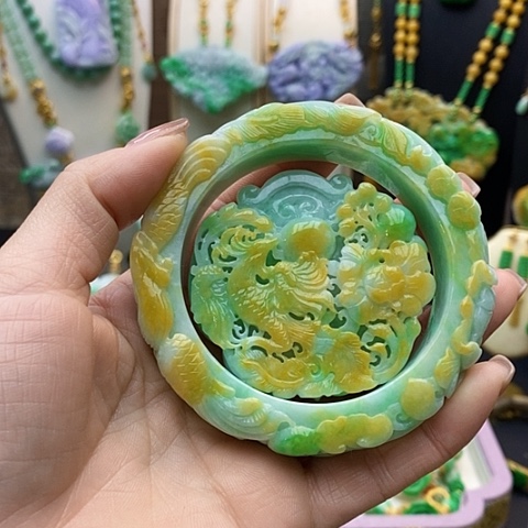 翡翠颈饰未镶嵌天然