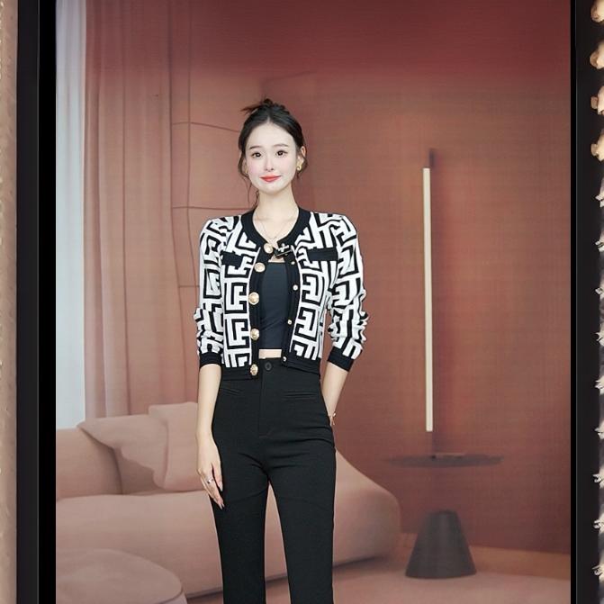 清货链接百搭气质洋气休闲时尚上衣（以直播间展示为准）