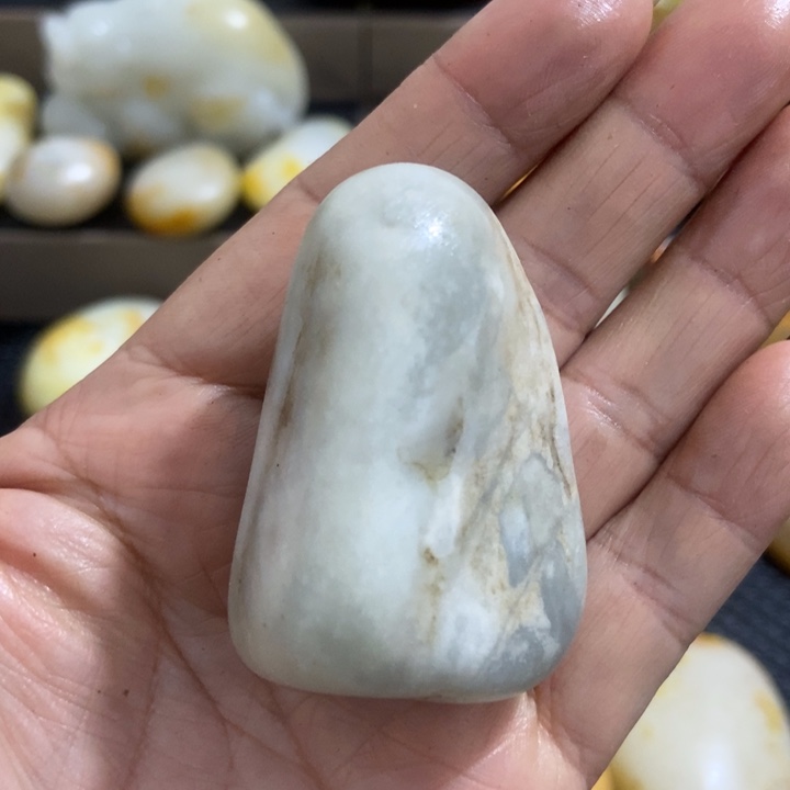 和田玉（糖玉）未镶嵌挂件