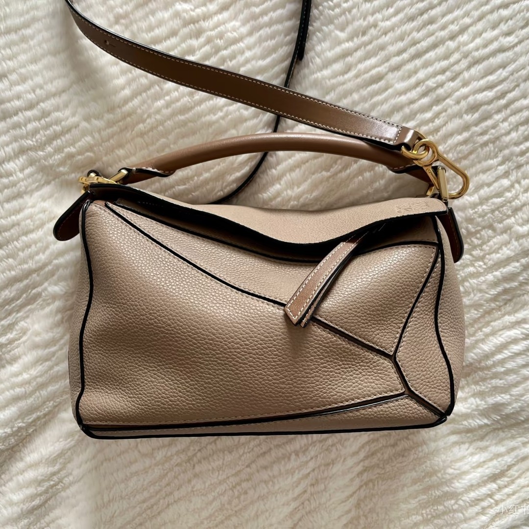 99新 LOEWE/罗意威 【文子姐专属】D9002 沙色puzzle手提斜挎包