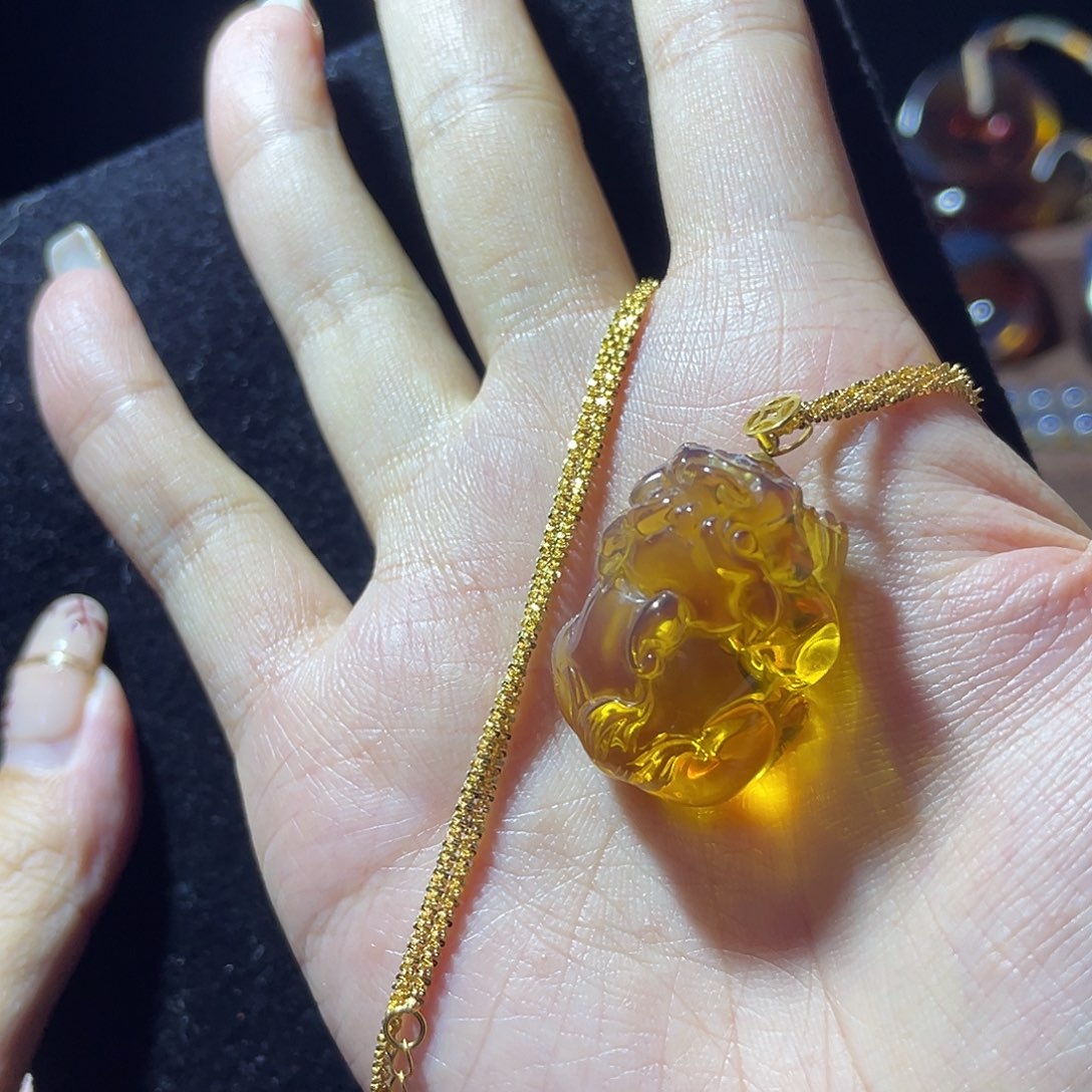 蓝珀珠宝奇石18K金镶嵌