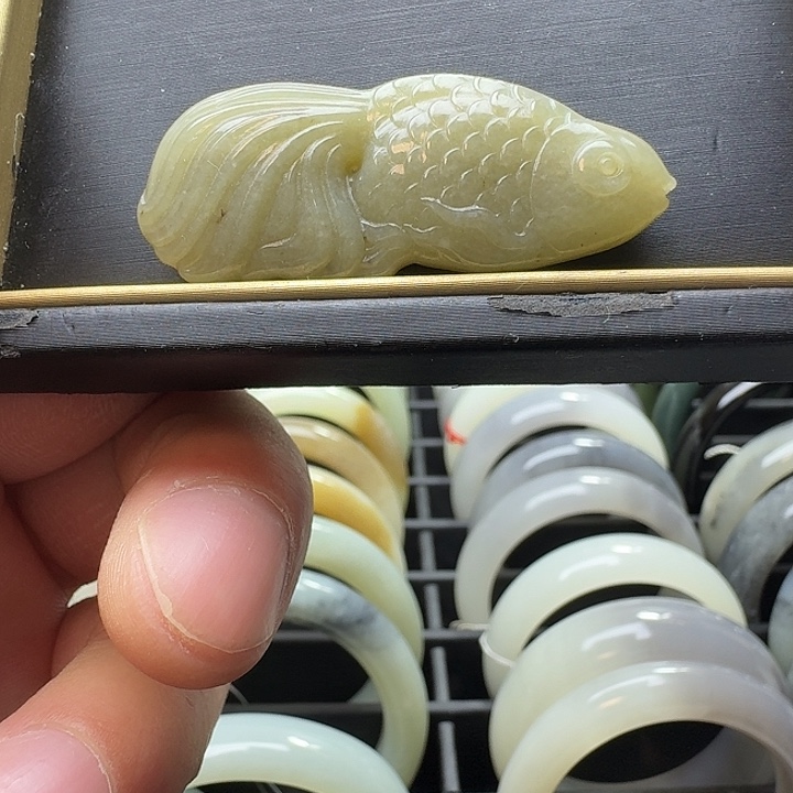 和田玉（青白玉）未镶嵌颈饰