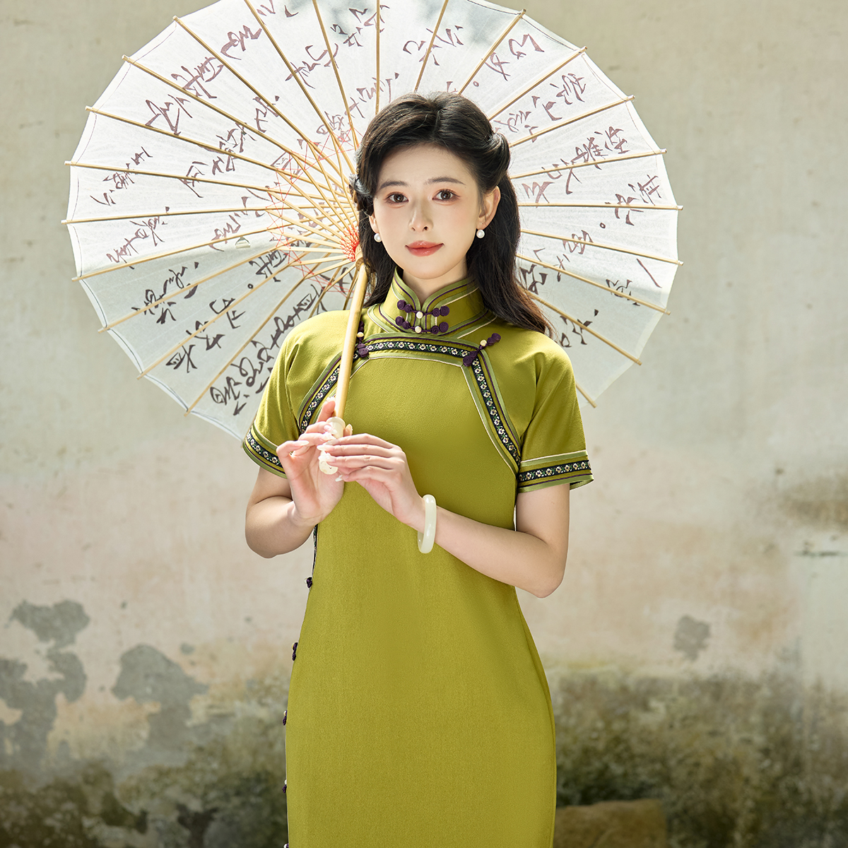 苔生双襟三分袖古法重缎50姆米皮子香云纱高端手工旗袍