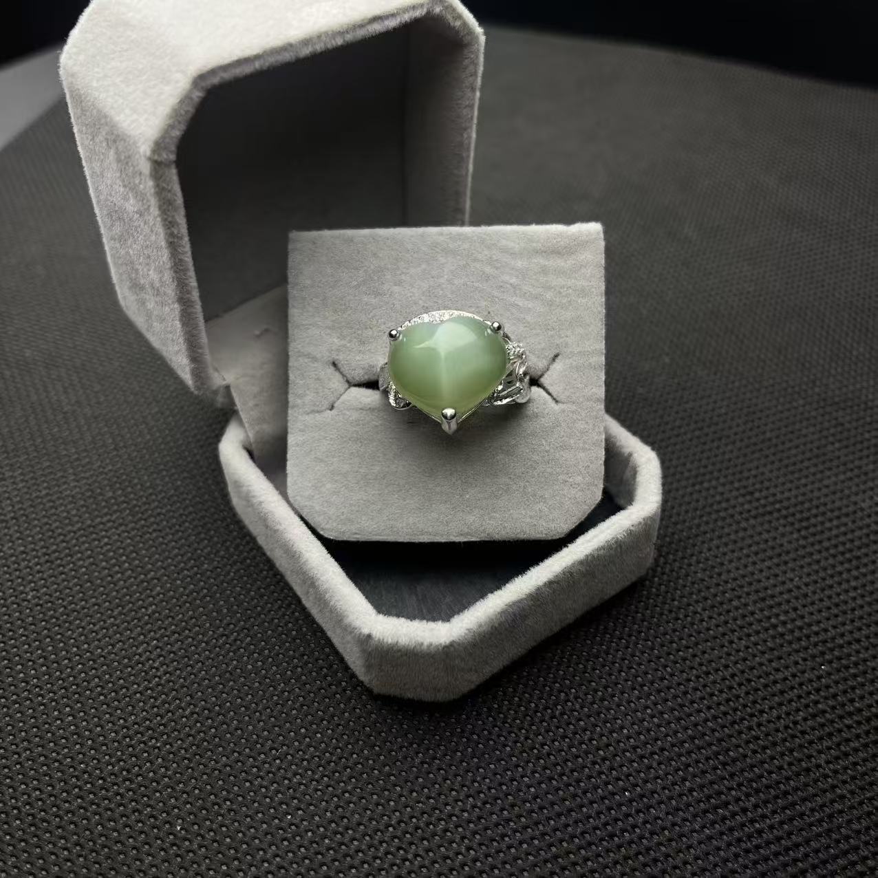 ZBG2020碧玉爱心925戒指-h款(珠宝多样性发其一）