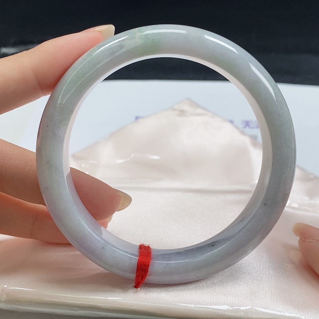 【闪购商品】翡翠手镯未镶嵌红*207号