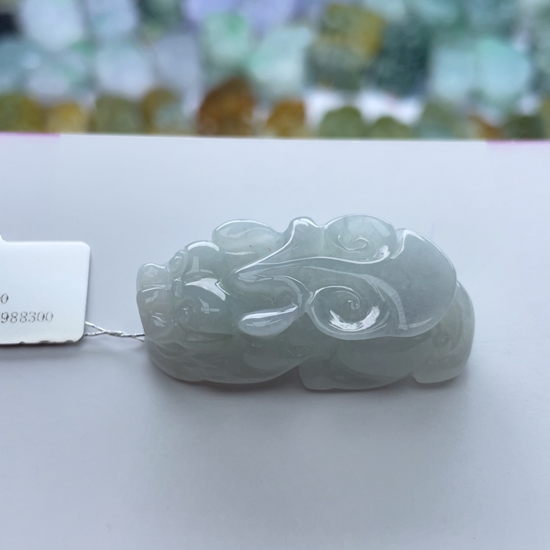 翡翠颈饰未镶嵌貔貅