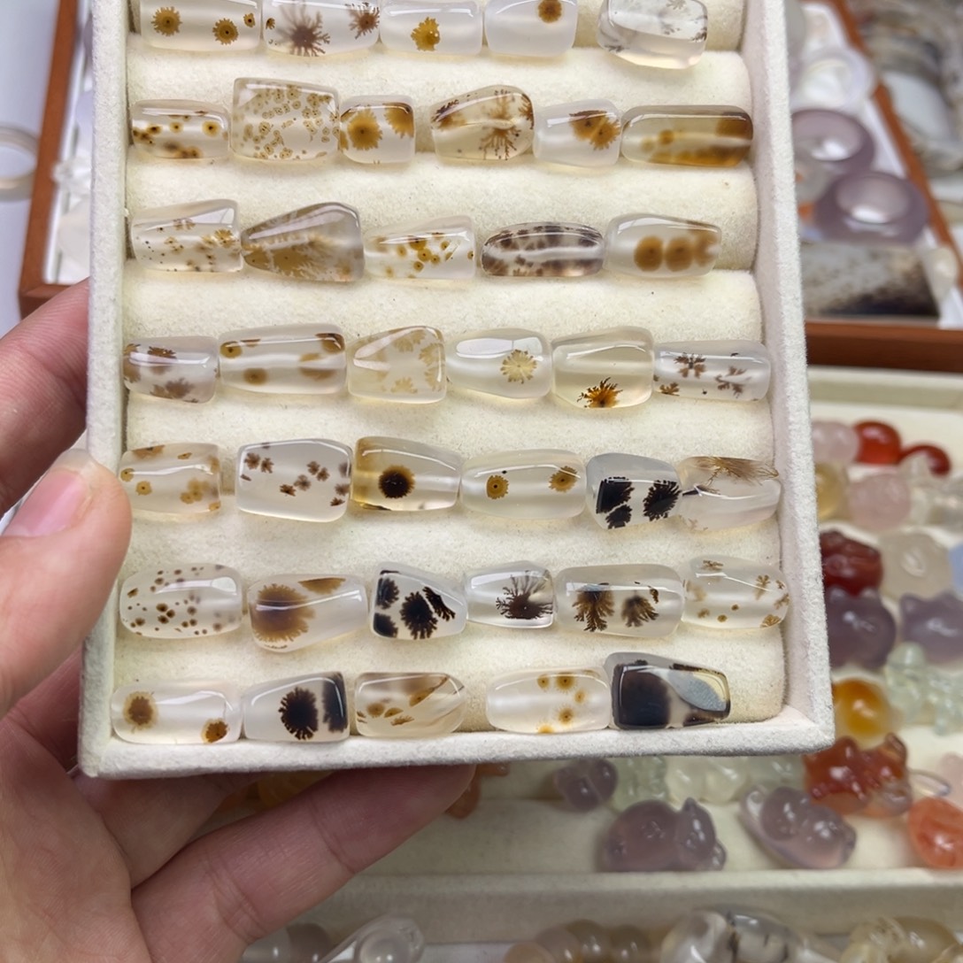 玛瑙/玉髓合金戒指随行